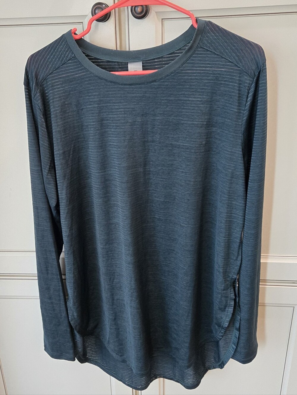 NWOT Mono B Top Hunter Green Size L